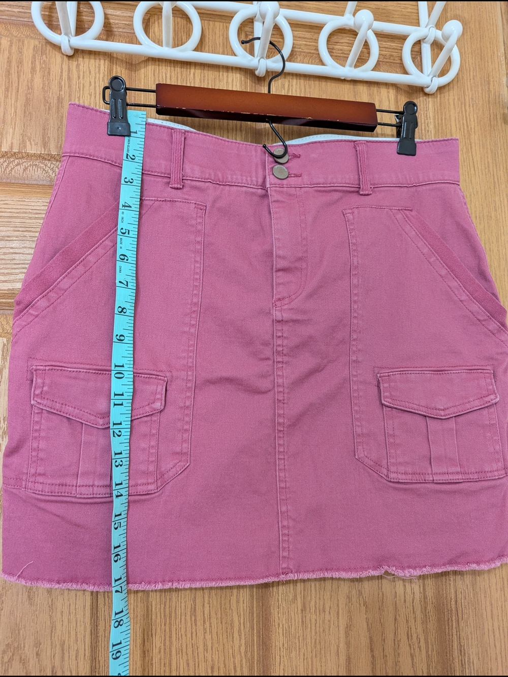 Democracy Rose Pink High-Rise Cargo Skirt - Picture 4 of 5
